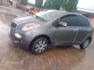 Toyota Vitz 2010 Gray