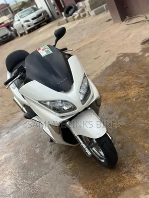 Honda Forza 2022 White