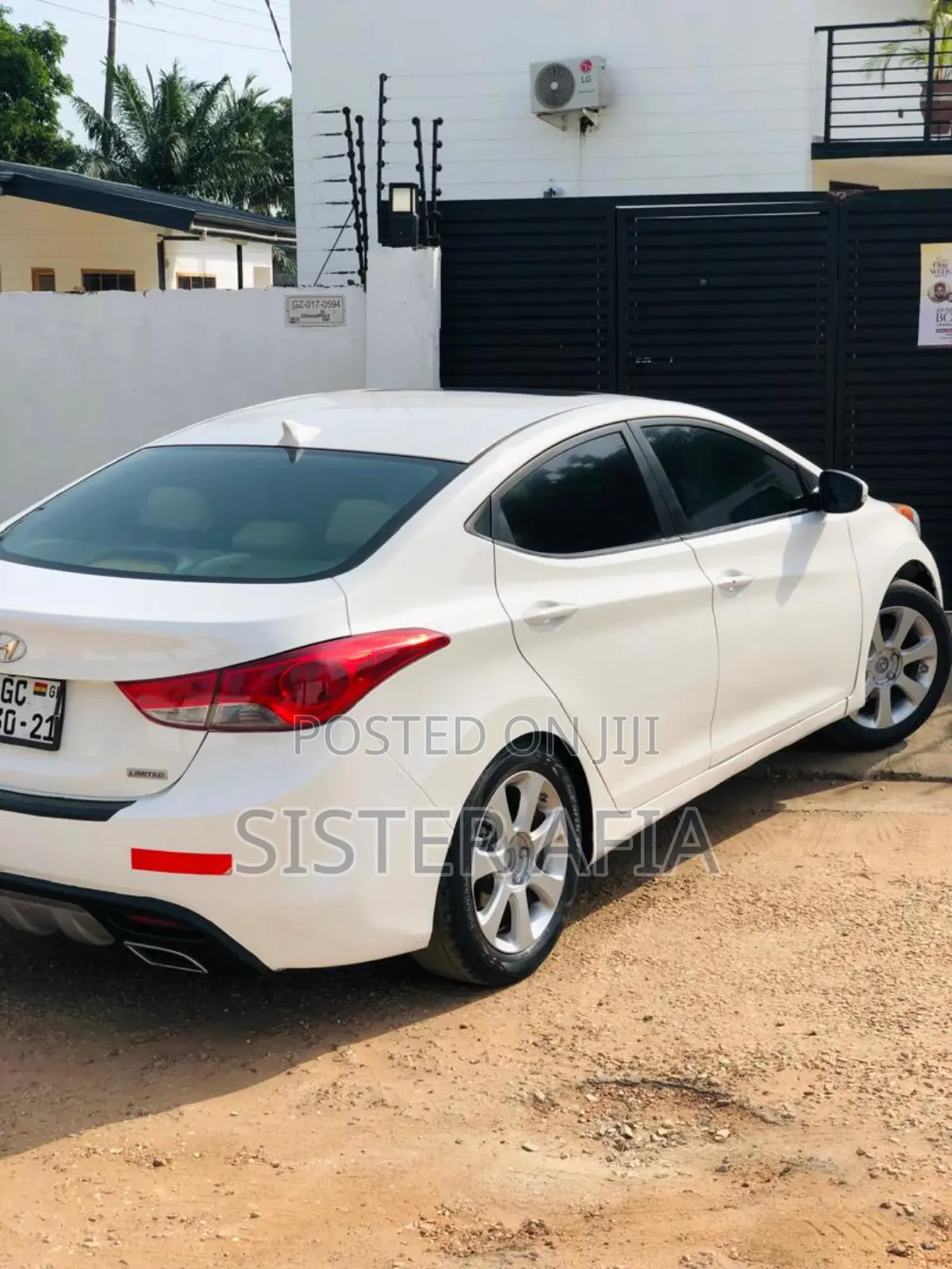 Hyundai Elantra 2013 White