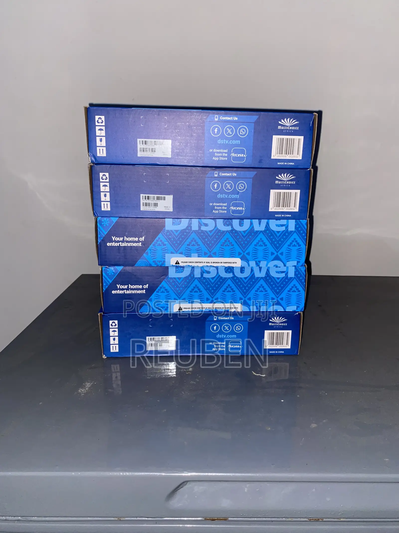 Nigerian DSTV Decoder With One Month Subscription ( Hotel Package)