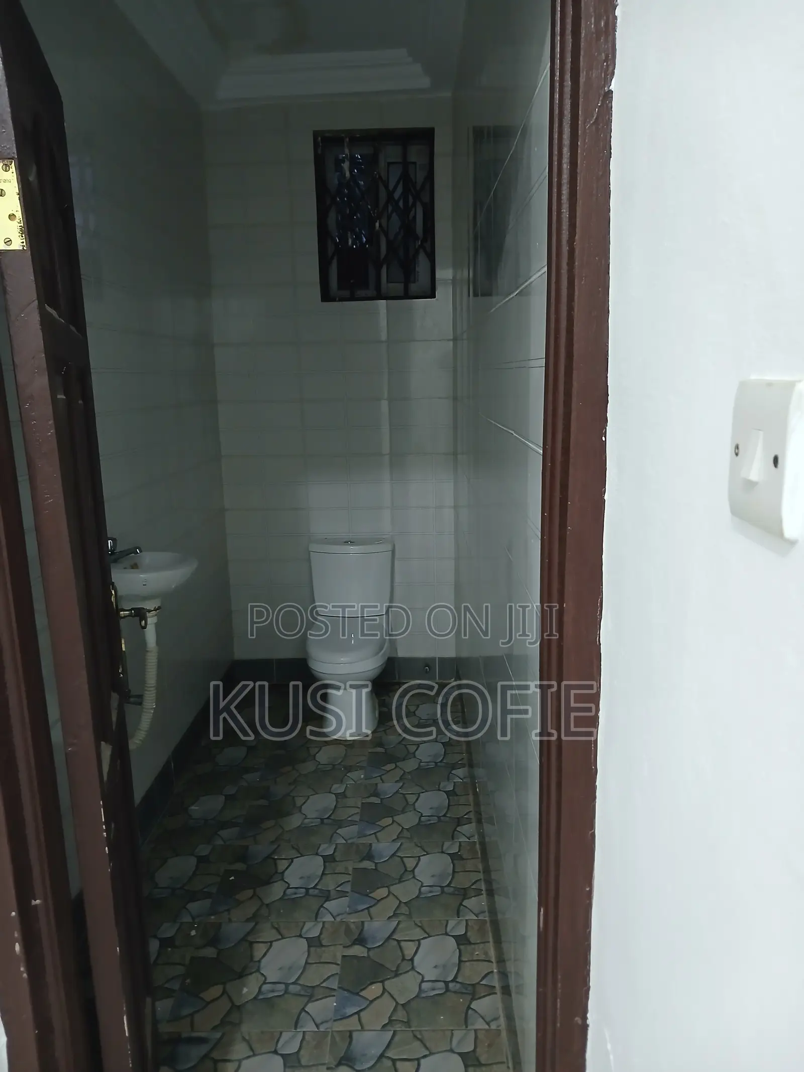 2bdrm Apartment in Asore Junction for rent