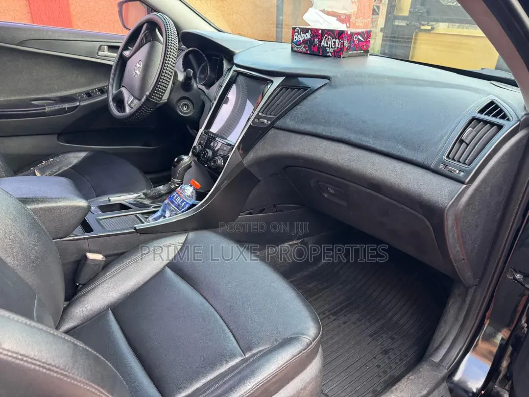 Hyundai Sonata 2013 Black