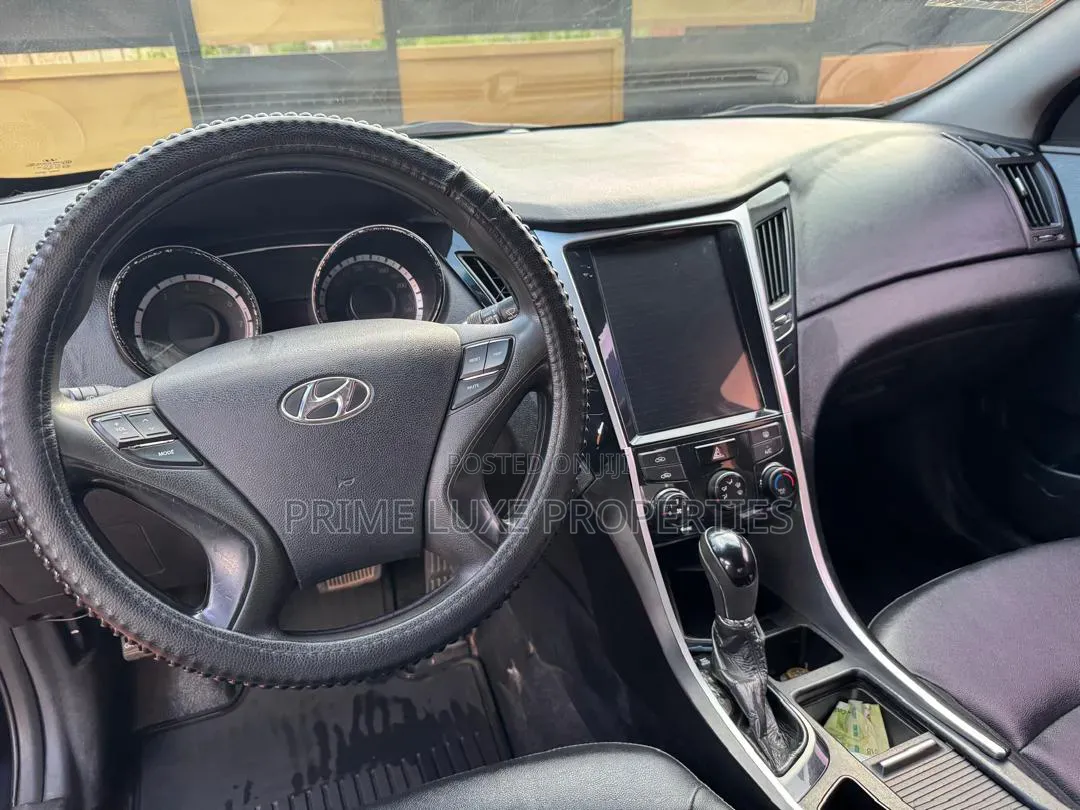 Hyundai Sonata 2013 Black