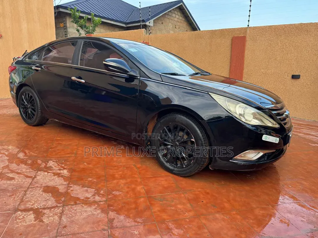 Hyundai Sonata 2013 Black