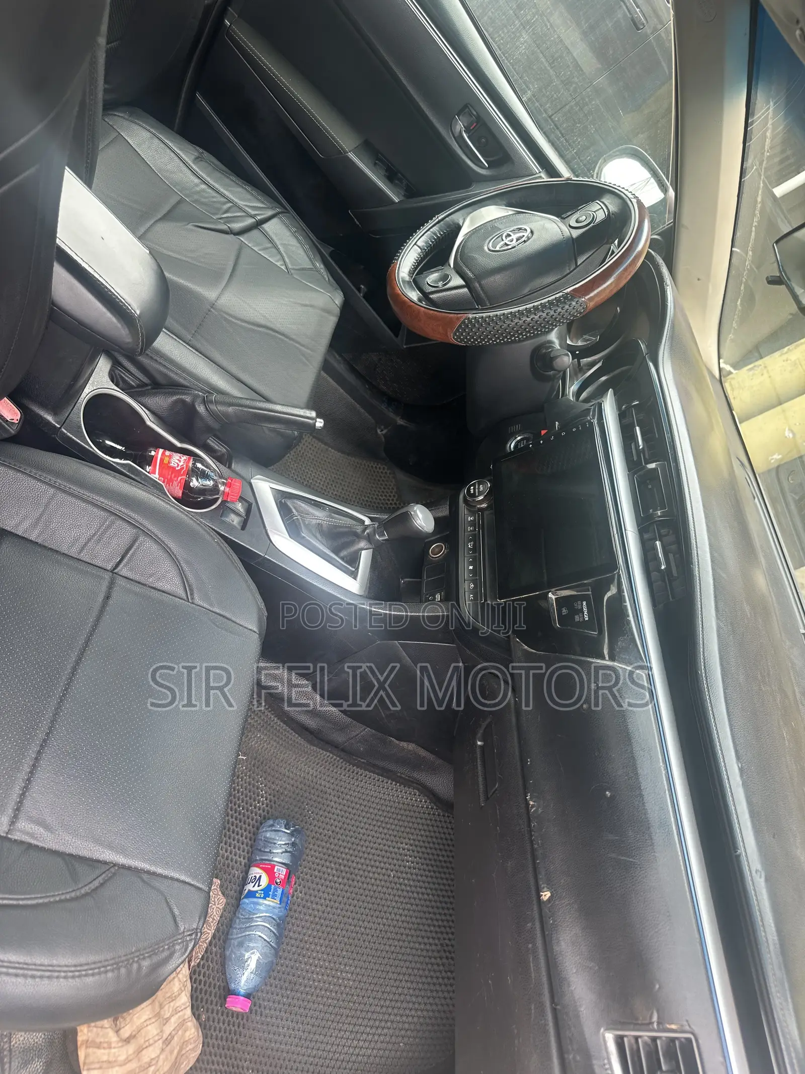 Toyota Corolla S 4dr Sedan (1.8L 4cyl CVT) 2015 White