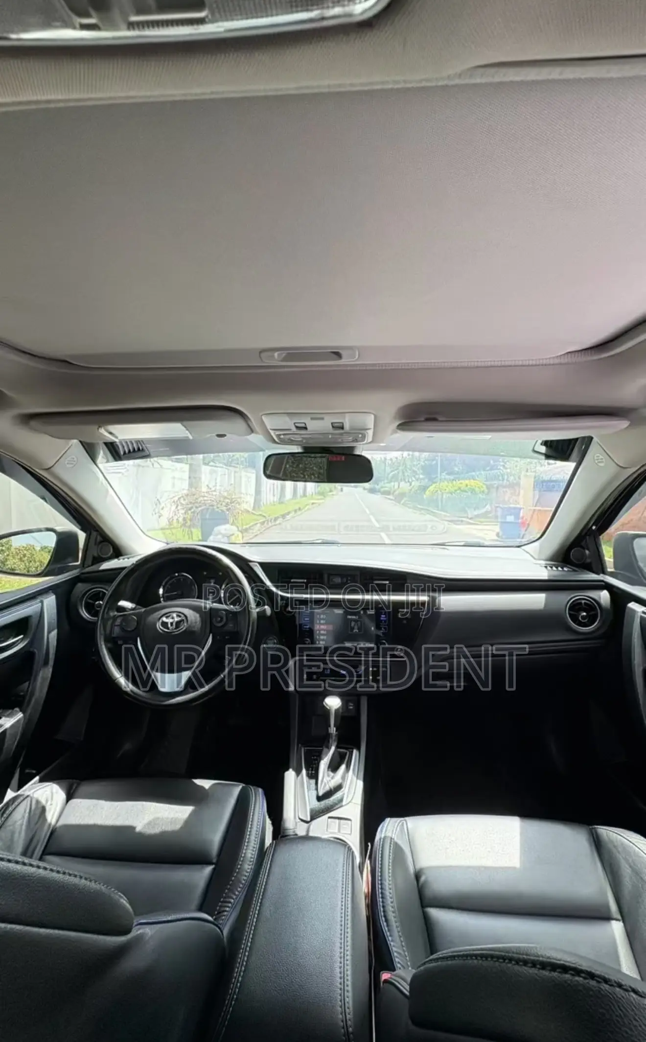 Toyota Corolla XSE (1.8L 4cyl 2A) 2018 Blue