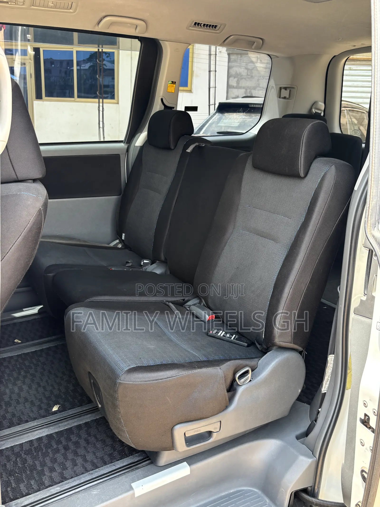 Toyota Voxy 2012 White