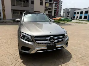 Mercedes-Benz GLC-Class 2019 Beige