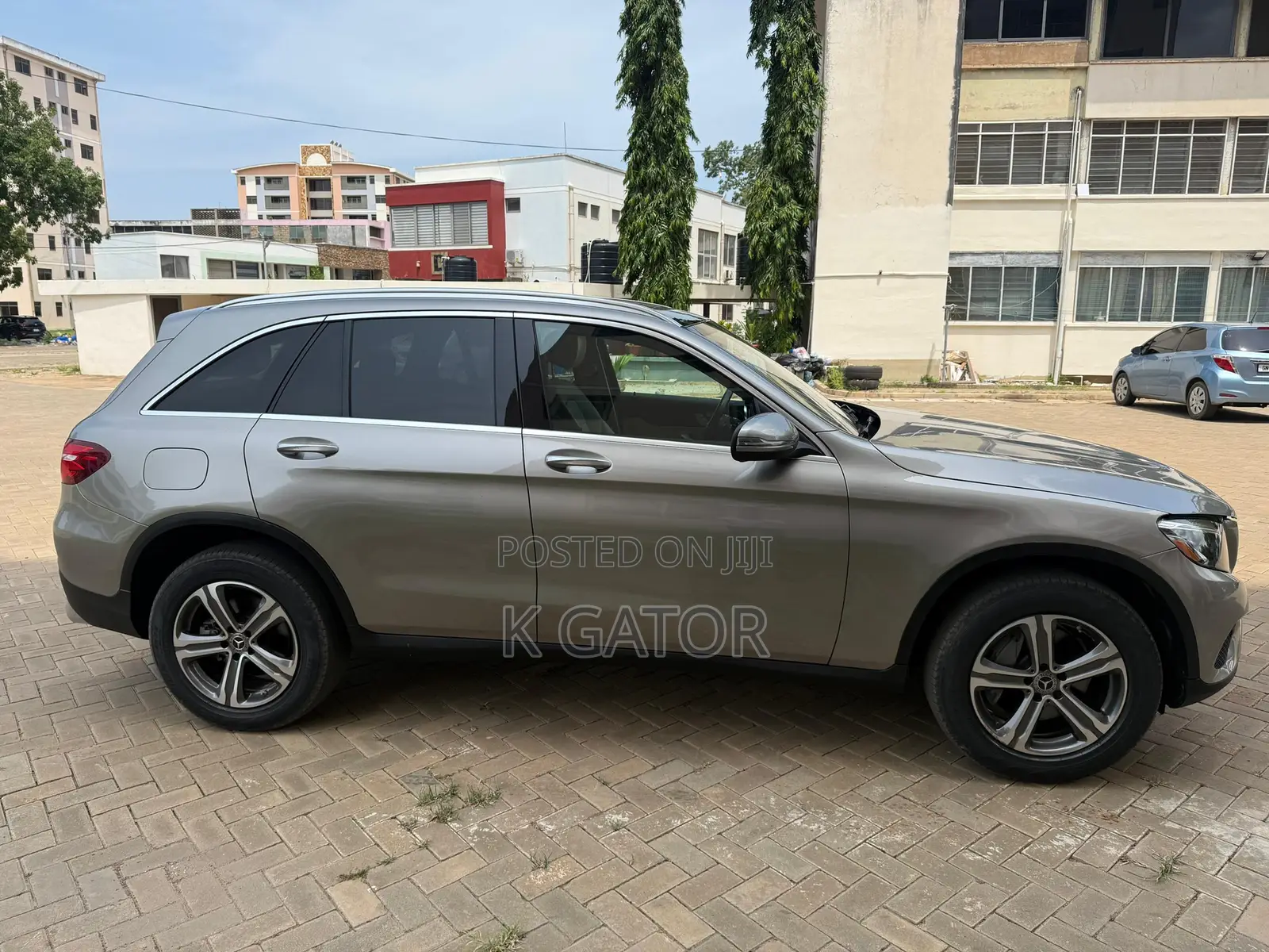 Mercedes-Benz GLC-Class 2019 Beige