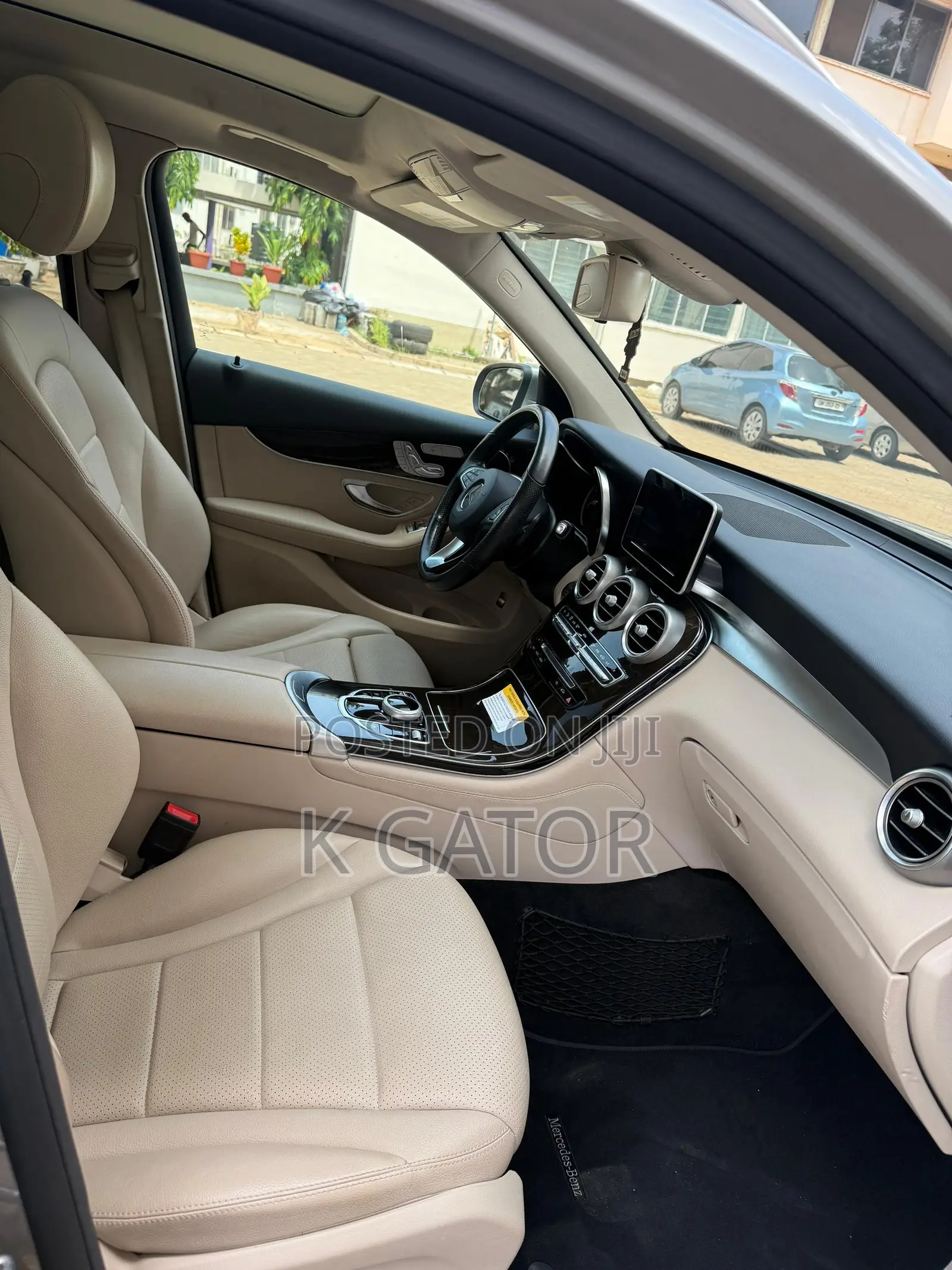 Mercedes-Benz GLC-Class 2019 Beige