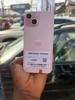 Apple iPhone 15 128 GB Pink