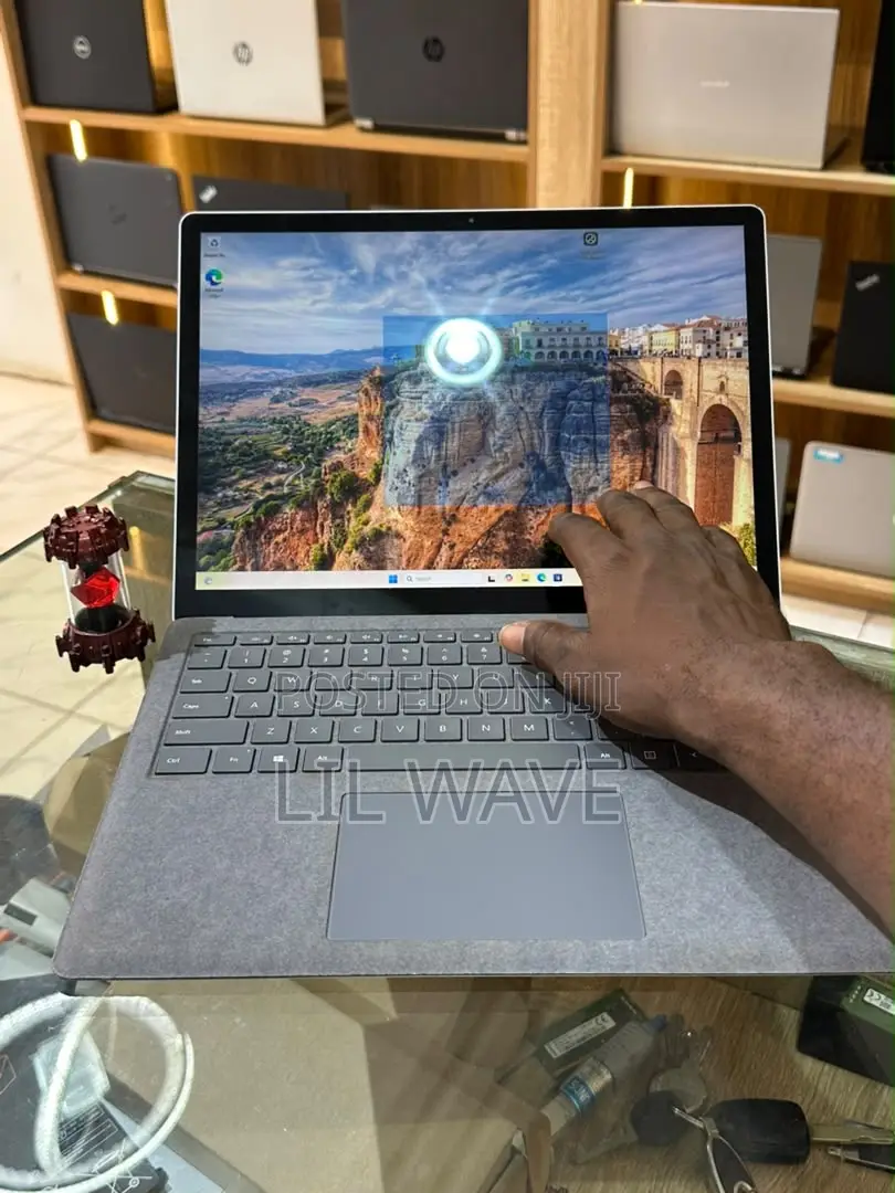Desktop Computer Microsoft Surface Studio 2+ 16GB AMD Ryzen 5 SSD 256GB