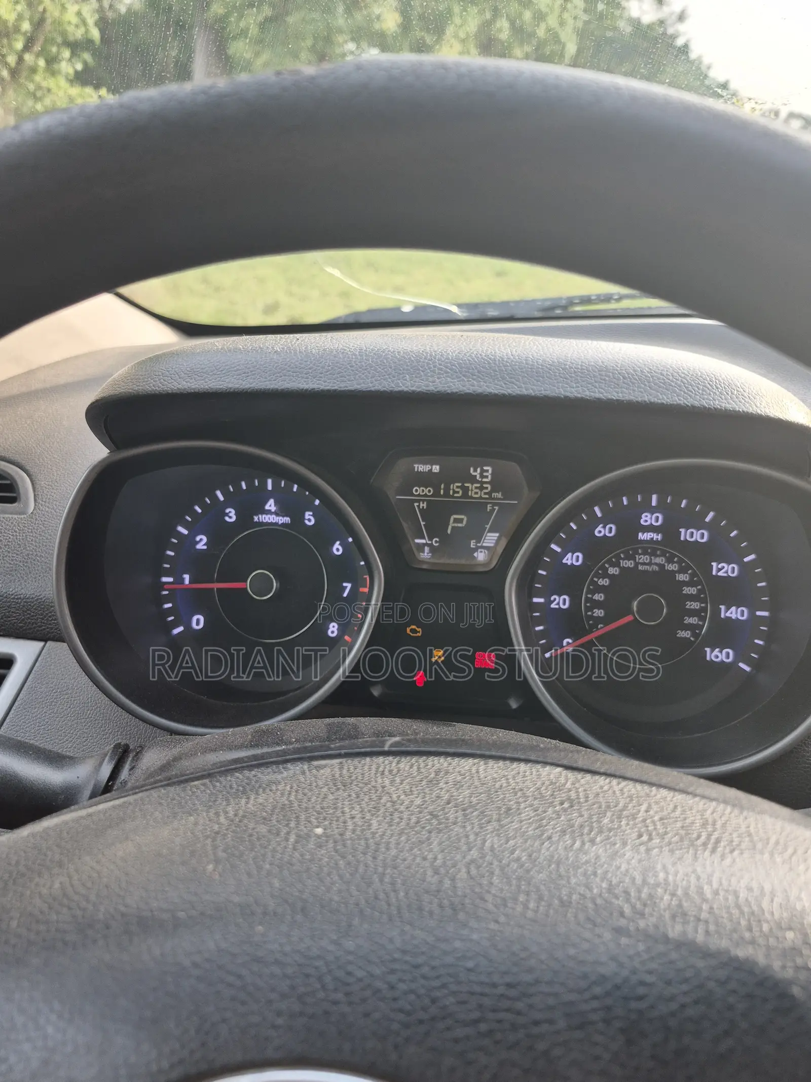 Hyundai Elantra GLS Sedan FWD (1.8L 4cyl 6A) 2013