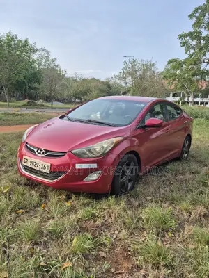 Hyundai Elantra GLS Sedan FWD (1.8L 4cyl 6A) 2013