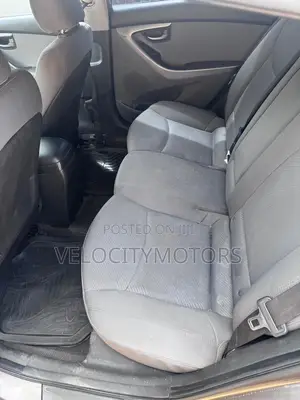 Hyundai Elantra GLS Sedan FWD (1.8L 4cyl 6M) 2013 Gray