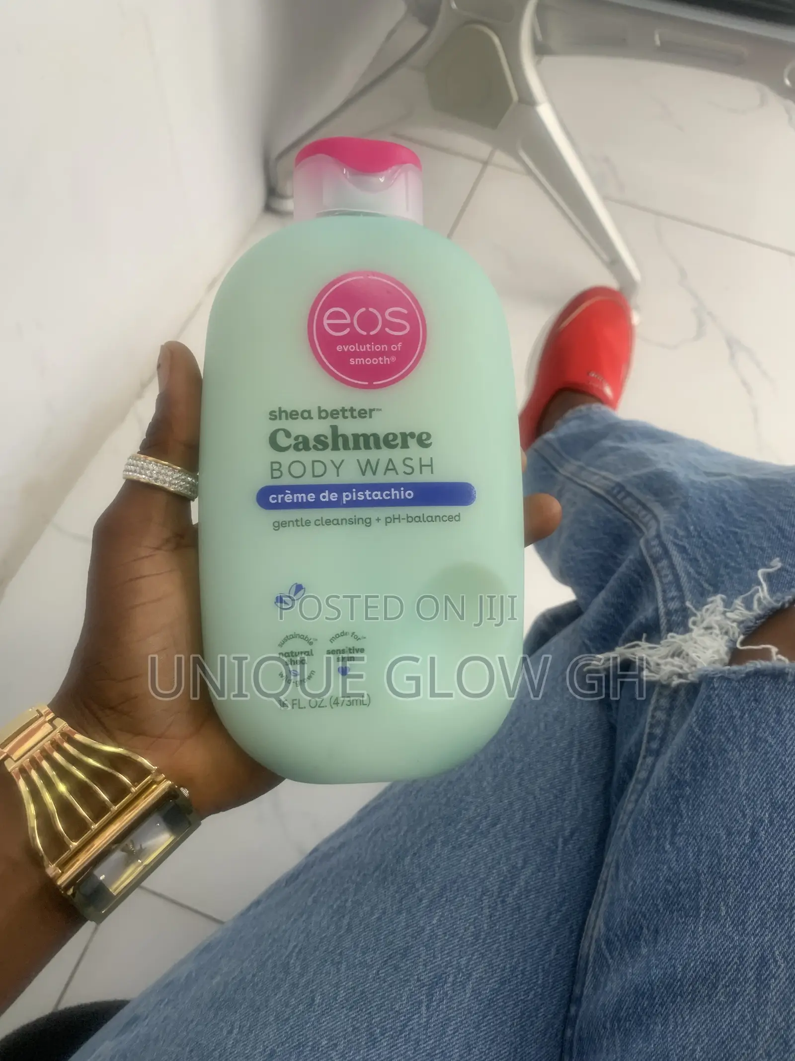 Evolution of Smooth (Eos) Shea Better Cashmere Body Wash. Gentle, Ph