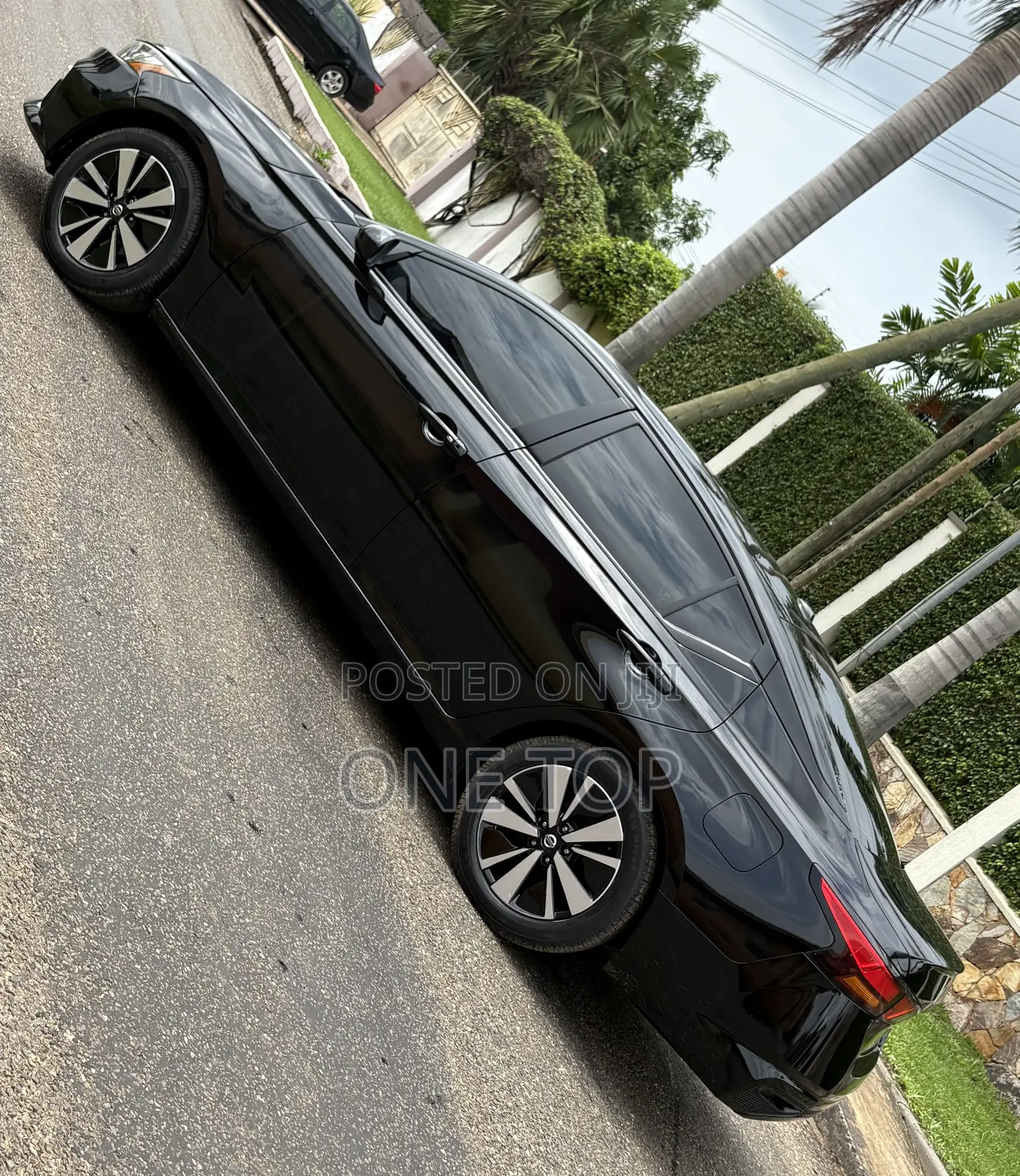 Nissan Altima 2.5 SL 2021 Black