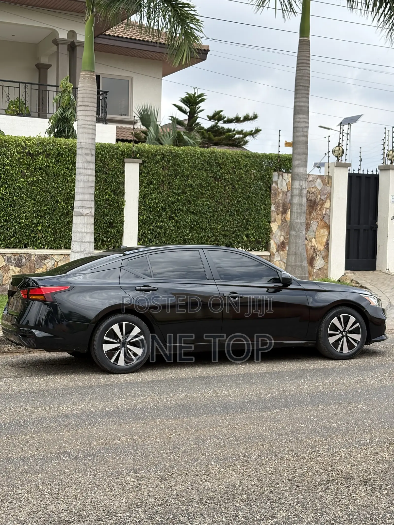 Nissan Altima 2.5 SL 2021 Black