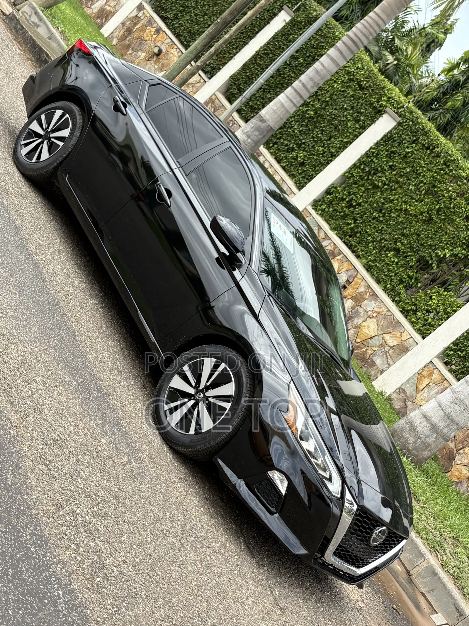 Nissan Altima 2.5 SL 2021 Black