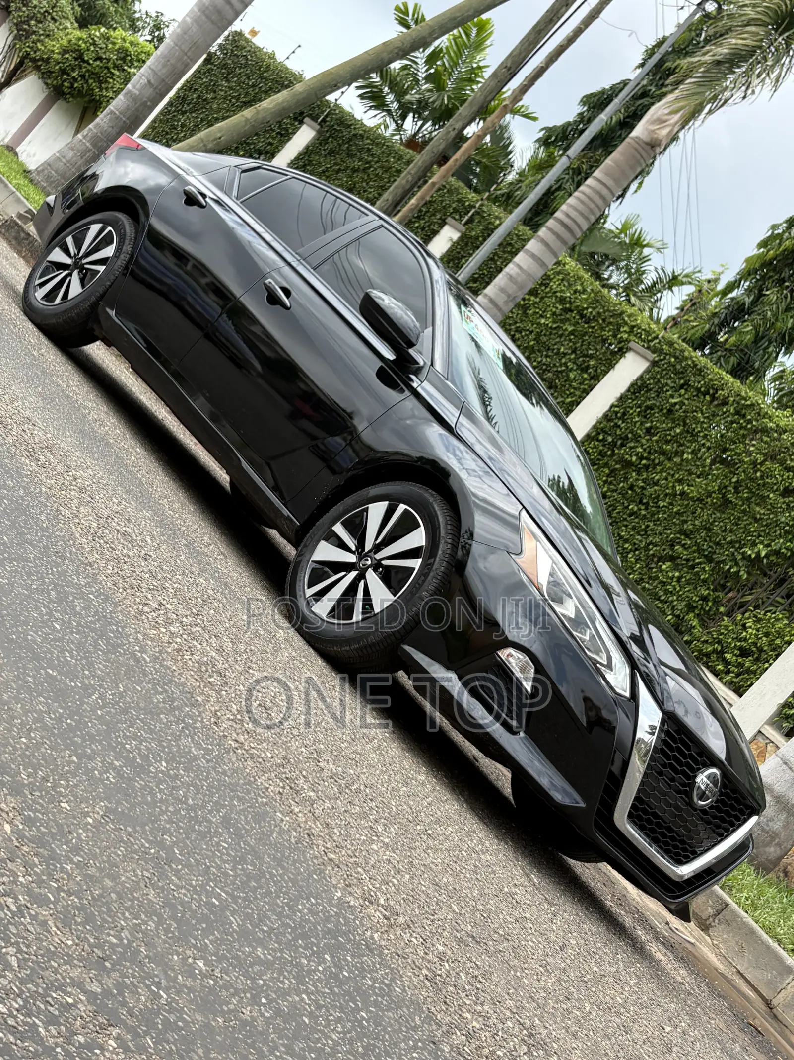 Nissan Altima 2.5 SL 2021 Black