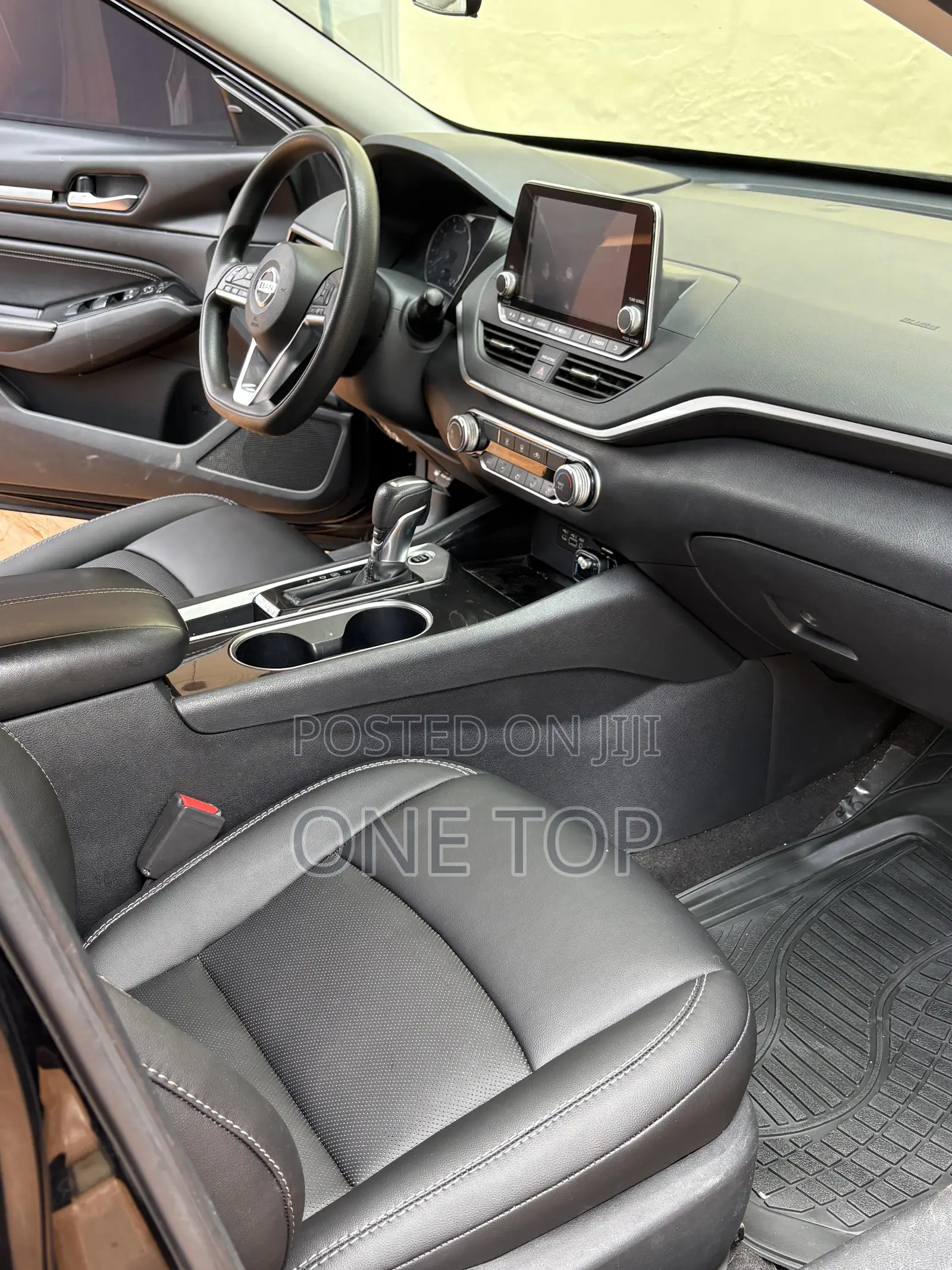 Nissan Altima 2.5 SL 2021 Black