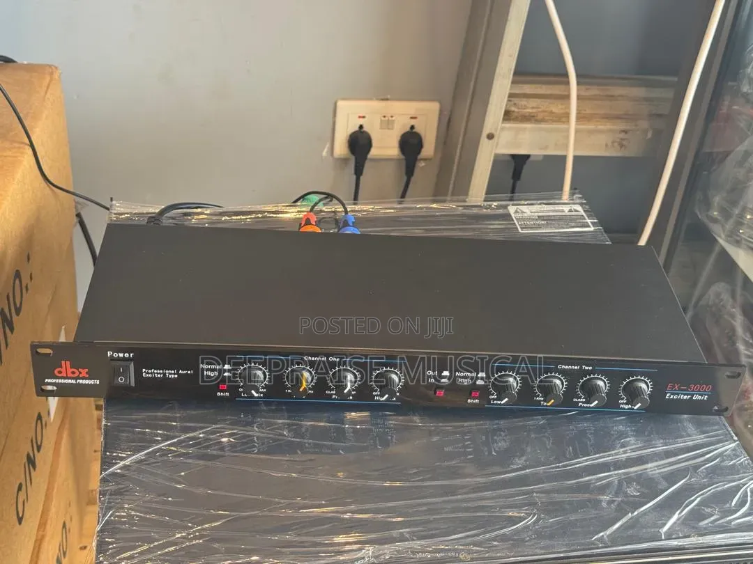 DBX Ex-3000 Processor Exciter( Bass Enhancer)