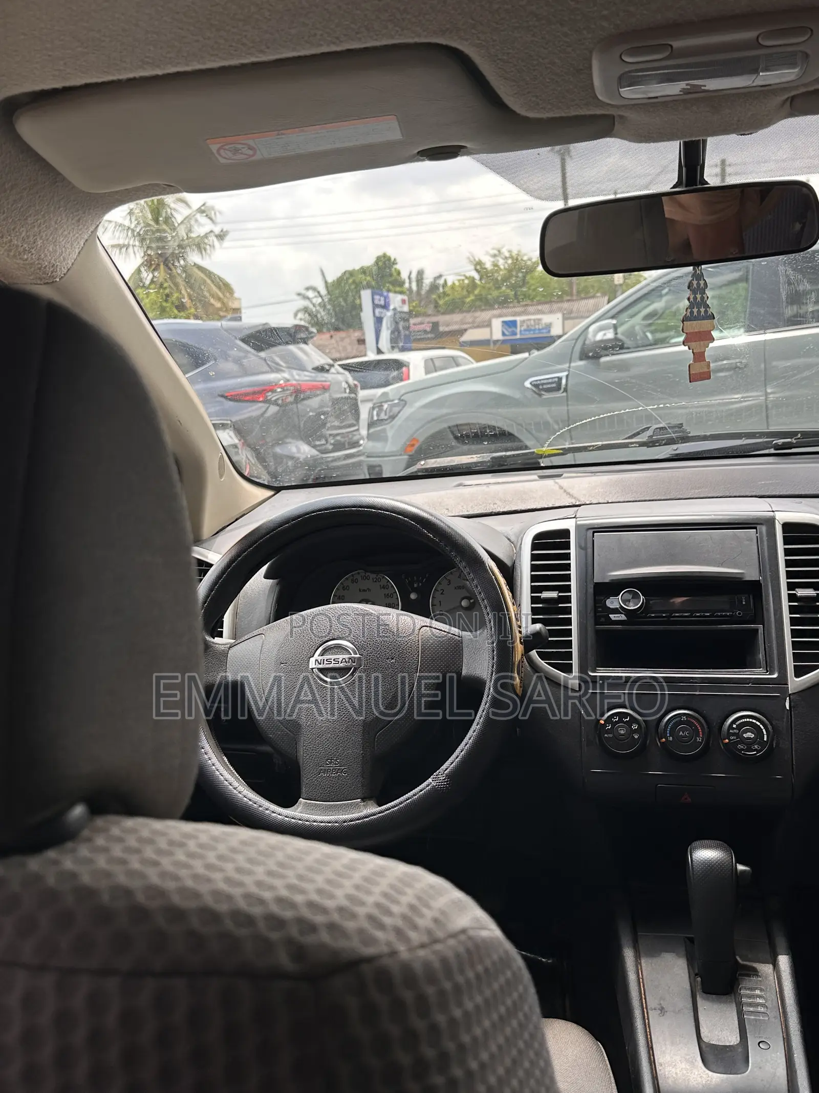 Nissan Wingroad 2015 Silver