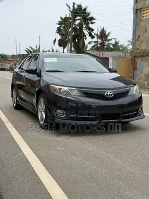 Toyota Camry SE 4dr Sedan (2.5L 4cyl 6A) 2014 Black