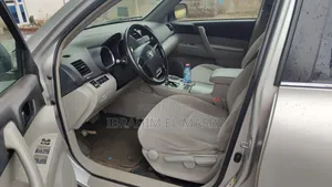 Toyota Highlander Limited FWD 2023 Silver