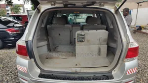 Toyota Highlander Limited FWD 2023 Silver
