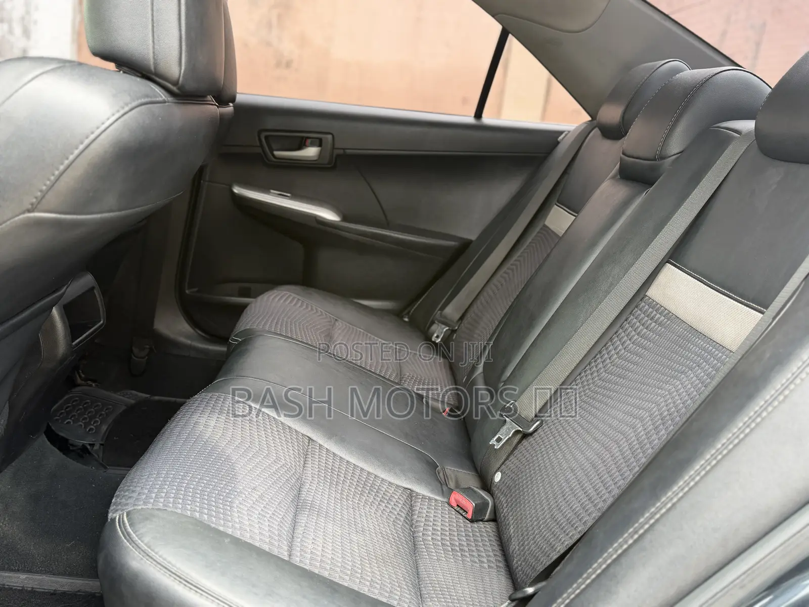 Toyota Camry SE 4dr Sedan (2.5L 4cyl 6A) 2014 Black