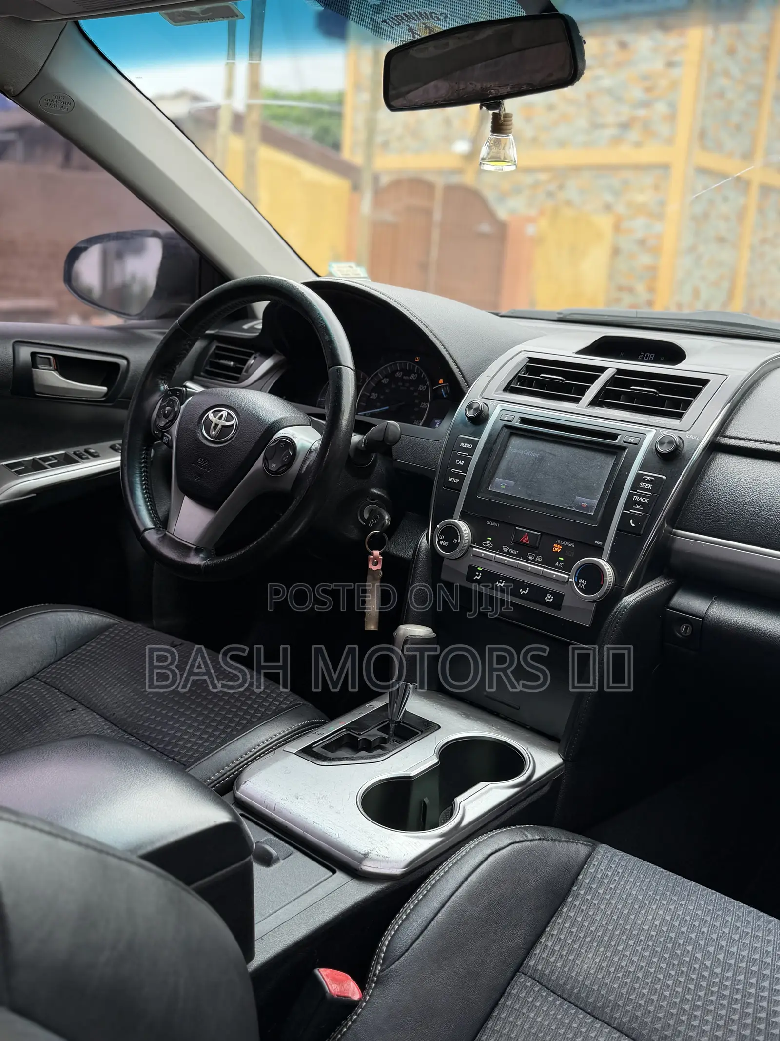 Toyota Camry SE 4dr Sedan (2.5L 4cyl 6A) 2014 Black