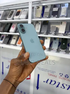 Apple iPhone 16 128 GB Green