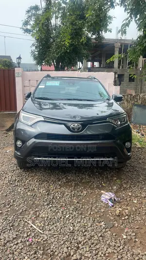 Toyota RAV4 Limited 4dr SUV AWD (2.5L 4cyl 6A) 2018 Gray