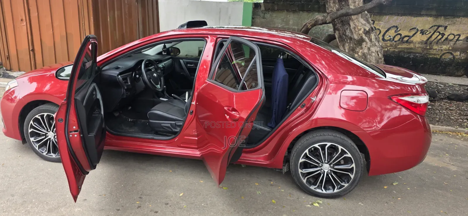 Toyota Corolla 2016 Red