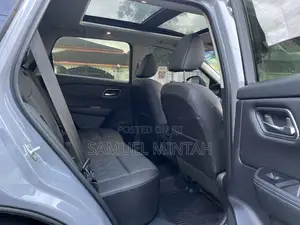 Toyota RAV4 Limited 4dr SUV AWD (2.5L 4cyl 6A) 2018 Gray