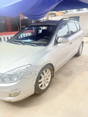 Hyundai i30 1.6 2009 Silver