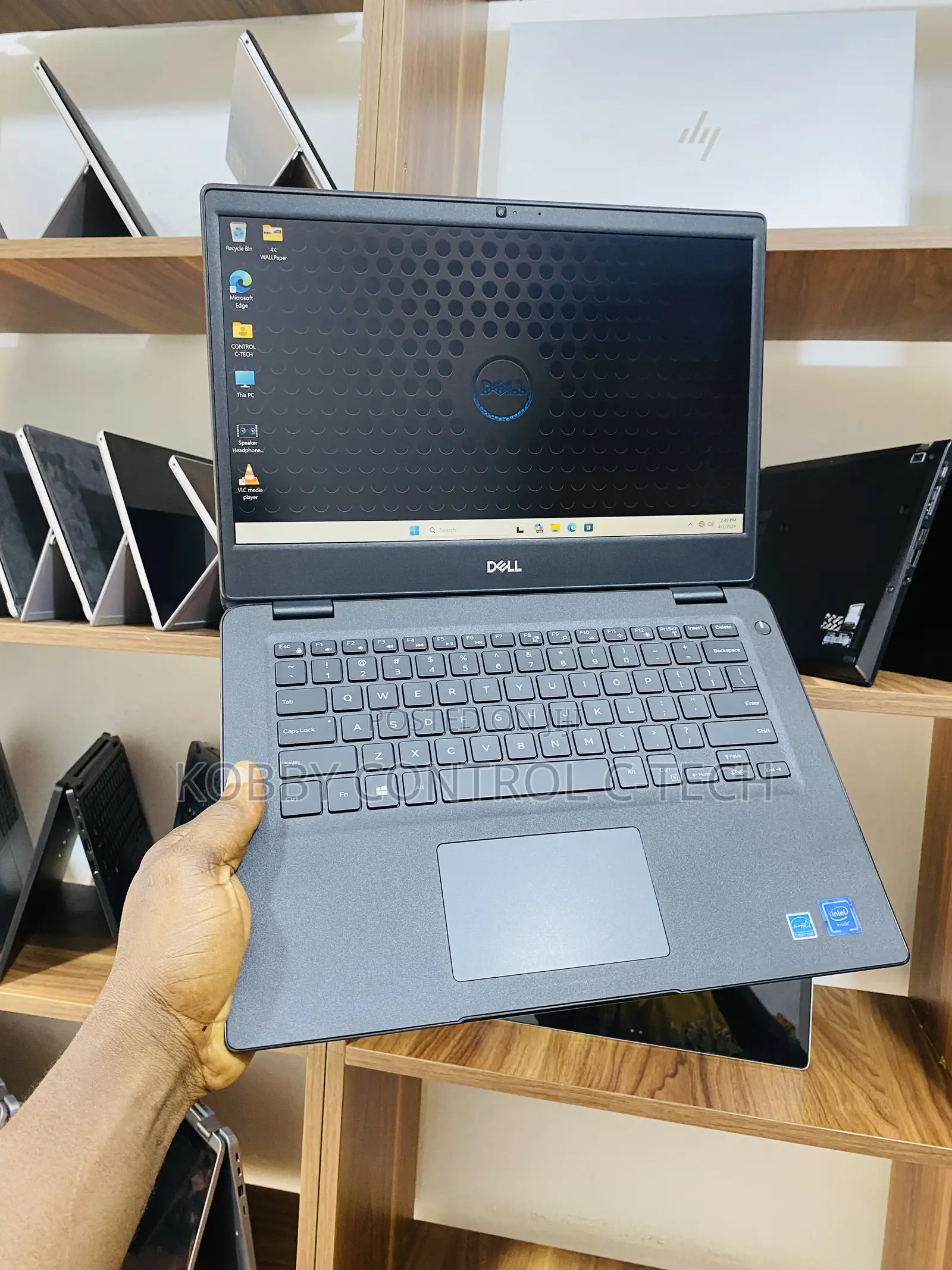Laptop Dell Wyse 5470 4GB Intel Celeron SSD 256GB