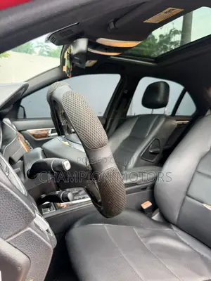 Mercedes-Benz C250 2013 Red