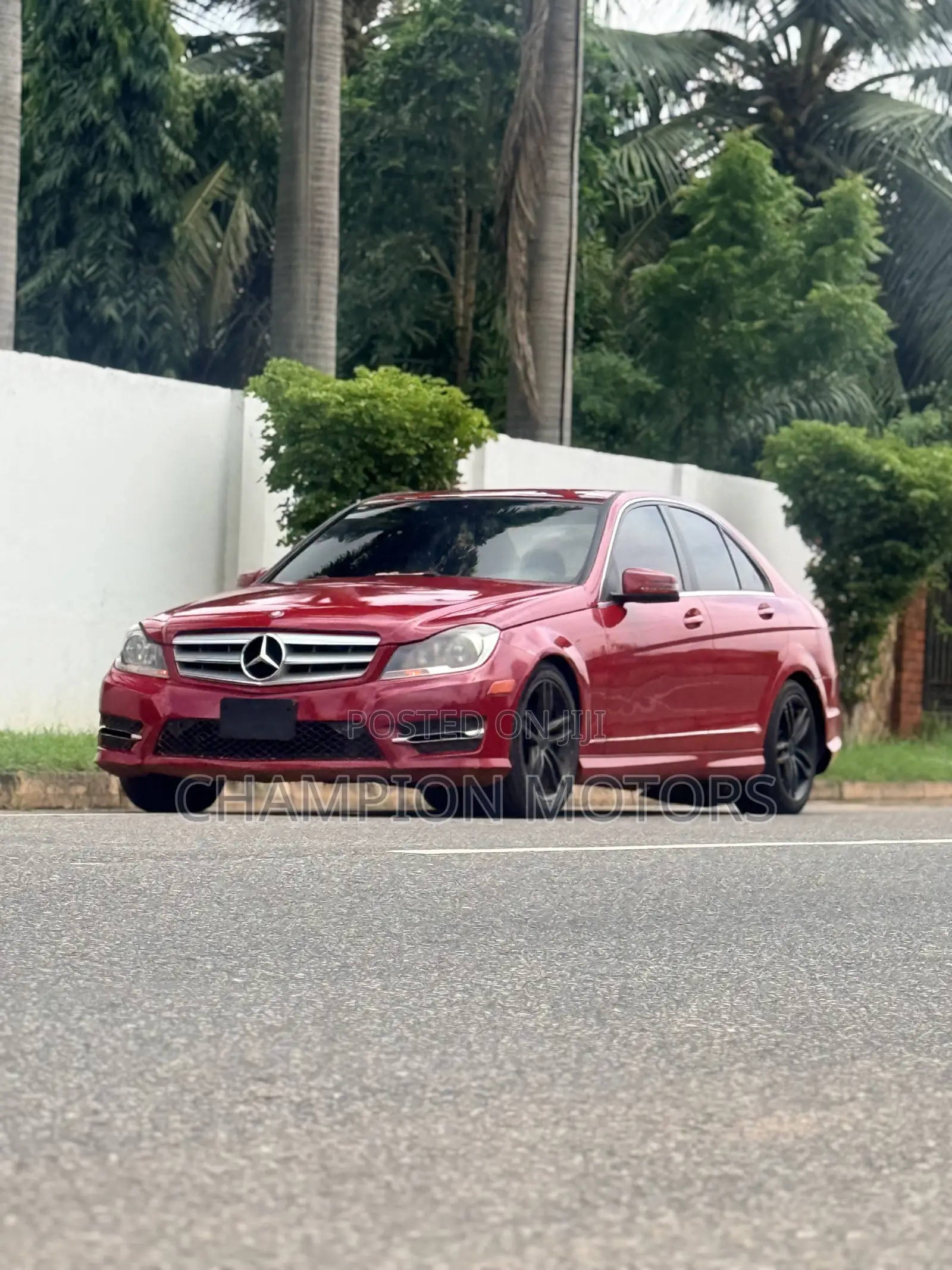 Mercedes-Benz C250 2013 Red