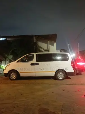 Hyundai H1 2012 White