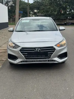 Hyundai Accent SE 2020 Silver