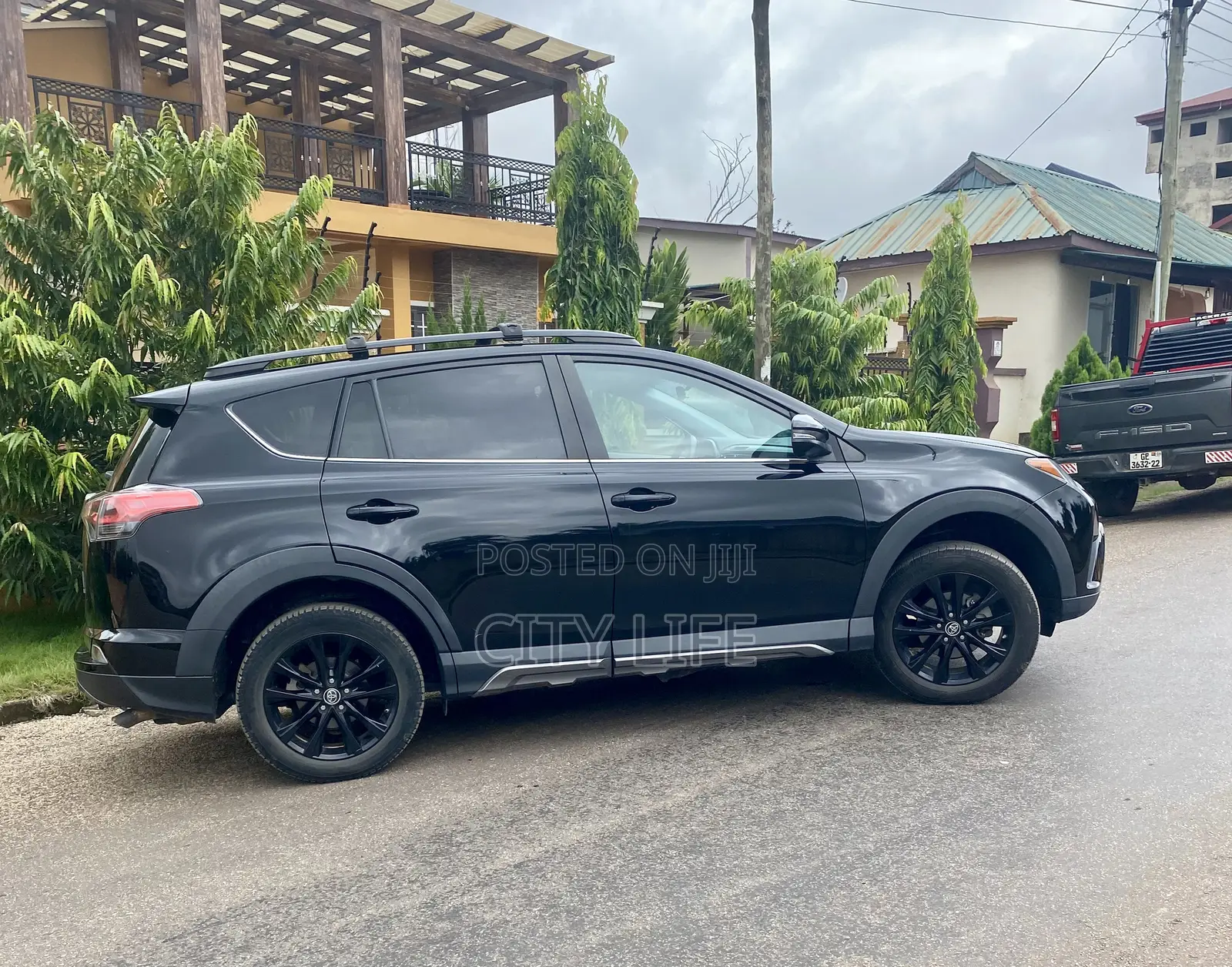 Toyota RAV4 Adventure 4dr SUV (2.5L 4cyl 6A) 2018 Black