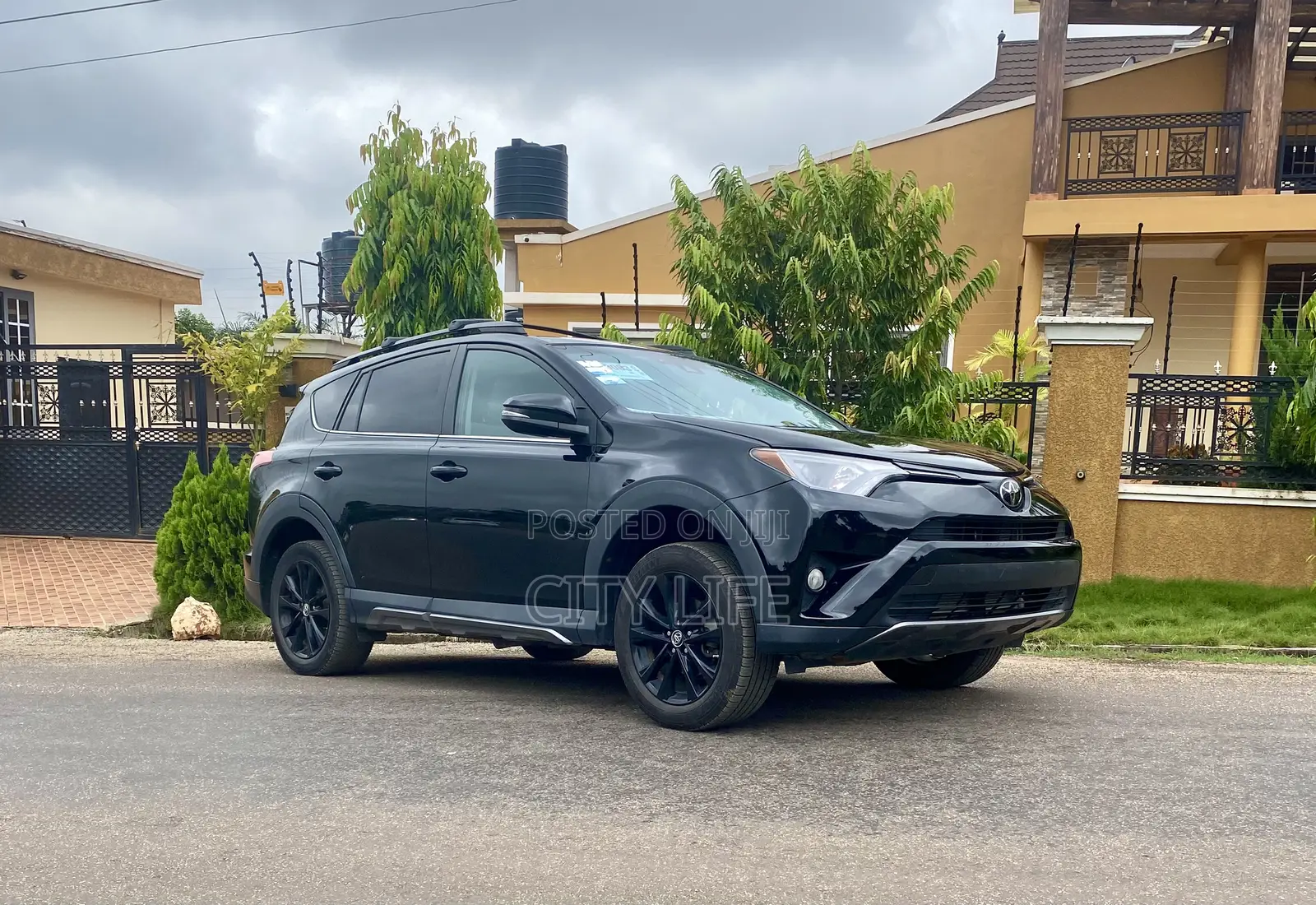 Toyota RAV4 Adventure 4dr SUV (2.5L 4cyl 6A) 2018 Black