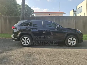 Toyota RAV4 2021 Black