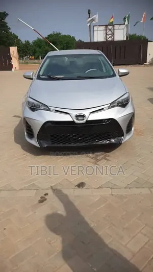 Toyota Corolla 2017 Silver