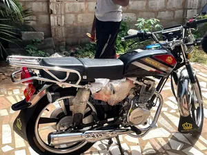 New Royal RY125 2026 Black