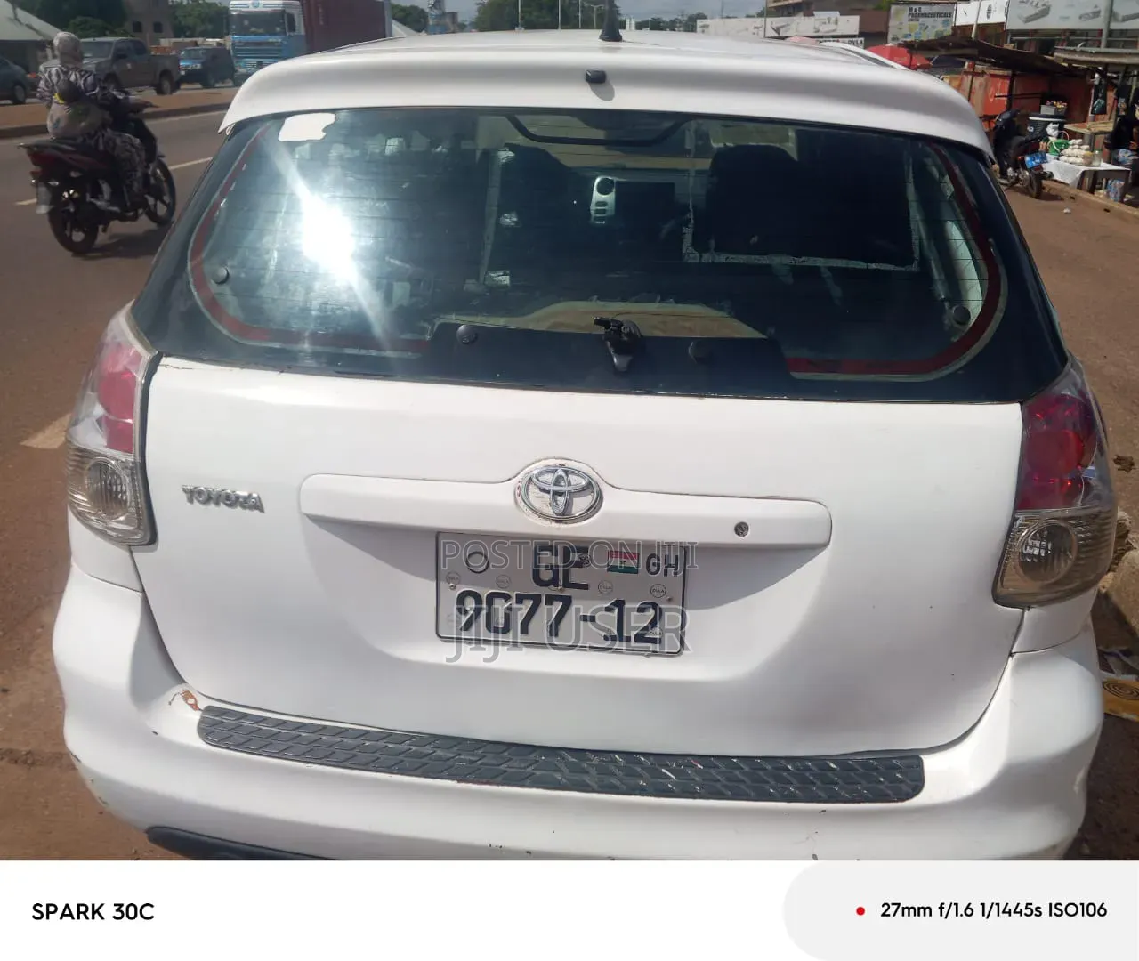 Toyota Matrix 2009 White