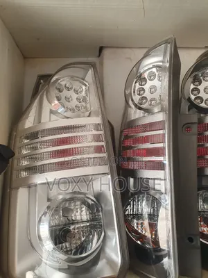 Voxy Tail Lights
