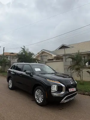 Mitsubishi Outlander ES 2022 Black